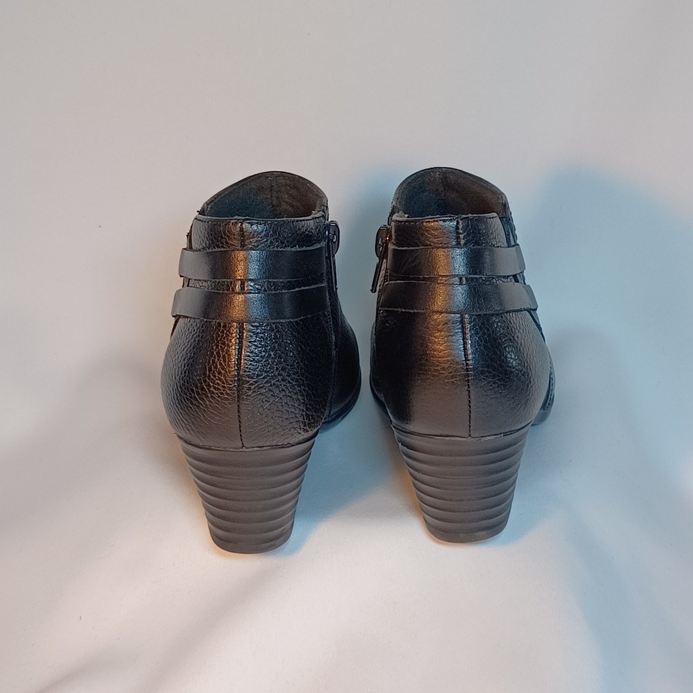 Clarks Women's Valarie2ashly Black Leather Ankle Boots Size 6.5M Office Casual - Picture 4 of 8